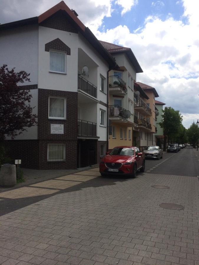 Apartament Przystan W Ustce - 120 M2 - 200 M Od Plazy Mickiewicza 2 Ustka Exteriör bild