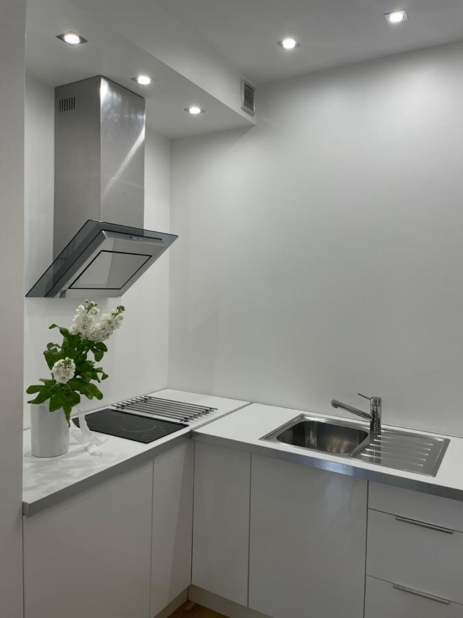 Apartament Przystan W Ustce - 120 M2 - 200 M Od Plazy Mickiewicza 2 Ustka Exteriör bild