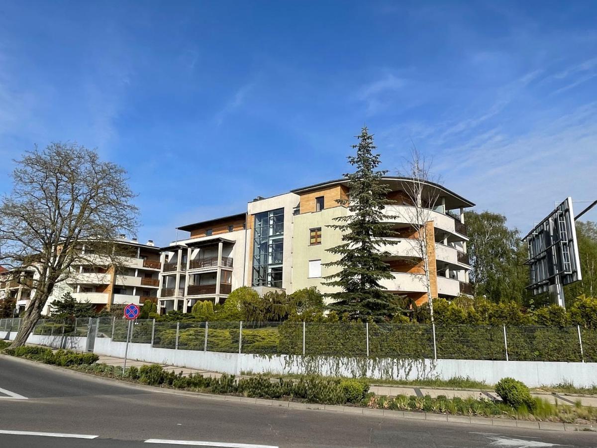 Apartament Przystan W Ustce - 120 M2 - 200 M Od Plazy Mickiewicza 2 Ustka Exteriör bild