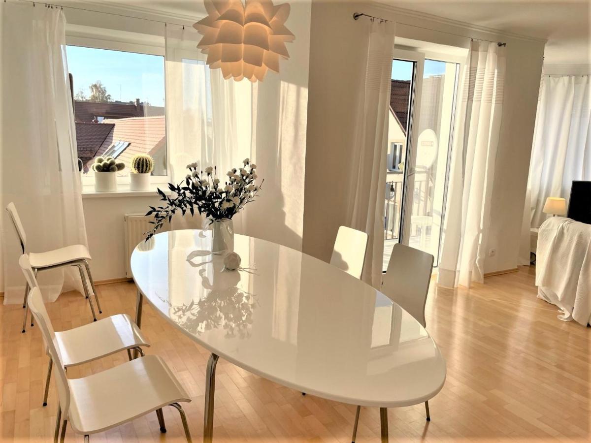 Apartament Przystan W Ustce - 120 M2 - 200 M Od Plazy Mickiewicza 2 Ustka Exteriör bild