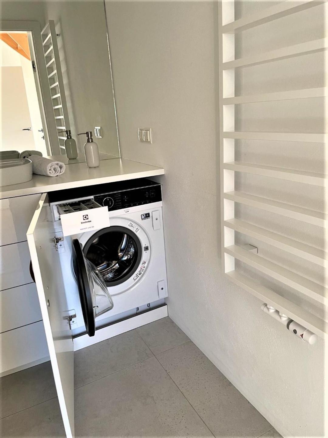 Apartament Przystan W Ustce - 120 M2 - 200 M Od Plazy Mickiewicza 2 Ustka Exteriör bild