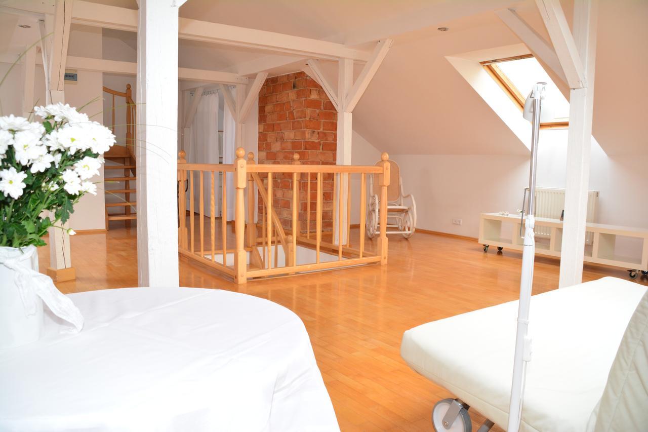 Apartament Przystan W Ustce - 120 M2 - 200 M Od Plazy Mickiewicza 2 Ustka Exteriör bild